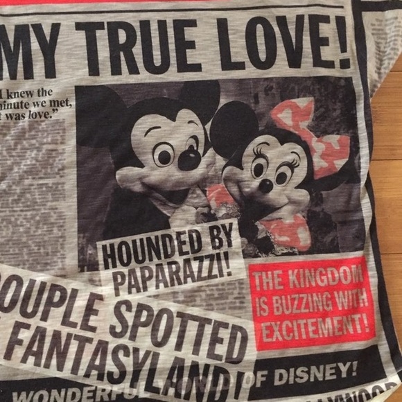 Disney Parks Newspaper Tee Small - Picture 2 of 7